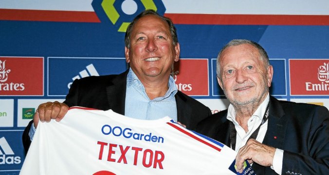 Pourquoi des investisseurs US prennent le contrôle de clubs de foot professionnels français ? ￼